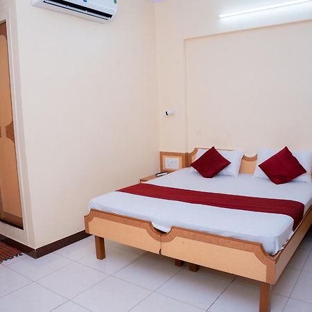 Saigal Guest House Bombaj Zewnętrze zdjęcie