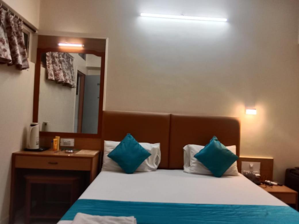 Saigal Guest House Bombaj Zewnętrze zdjęcie