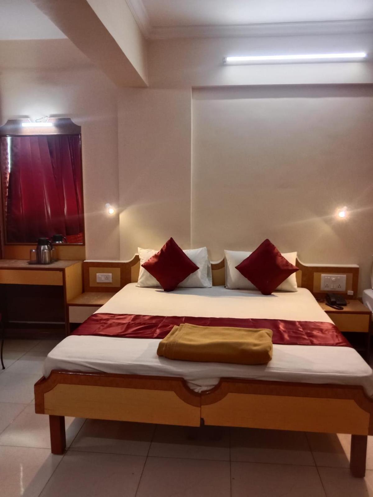 Saigal Guest House Bombaj Zewnętrze zdjęcie